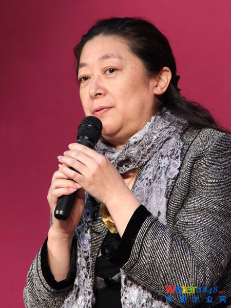 第三届“女性领导力与创新力”高峰论坛于2012年3月2日在北京举行。上图为赛莱默(中国)有限公司副总裁董瑞萍。(图片来源:新浪财经 梁斌 摄)
