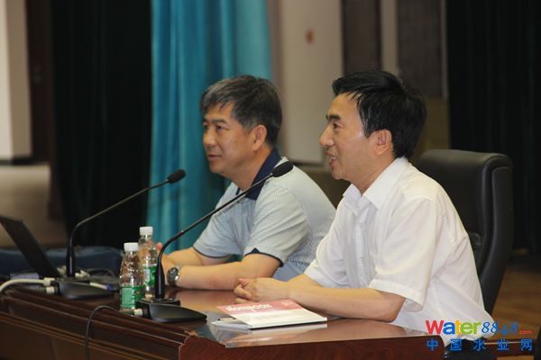 清华大学环境学院副院长左剑恶教授回母校讲学