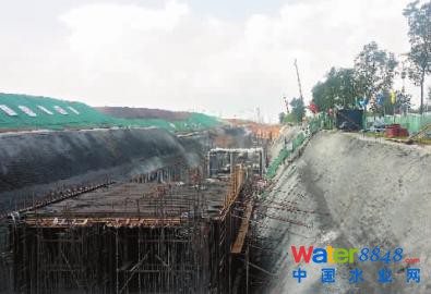 四平地下综合管廊建设现场 新文化记者 樊亮 摄