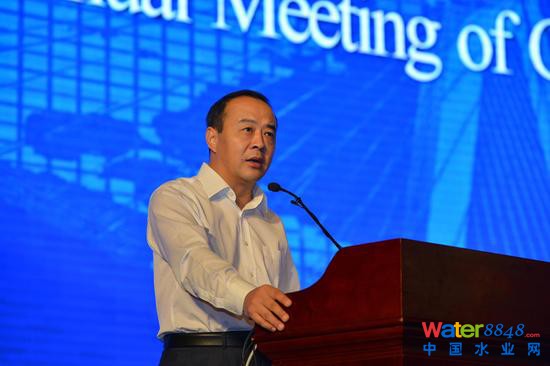 10月13日,海南省政府毛超峰常务副省长在中国环境科学学会2016年学术年会上致辞