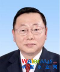 胡龙华 简历照片 环境保护部固体废物与化学品管理技术中心主任助理胡龙华 照片