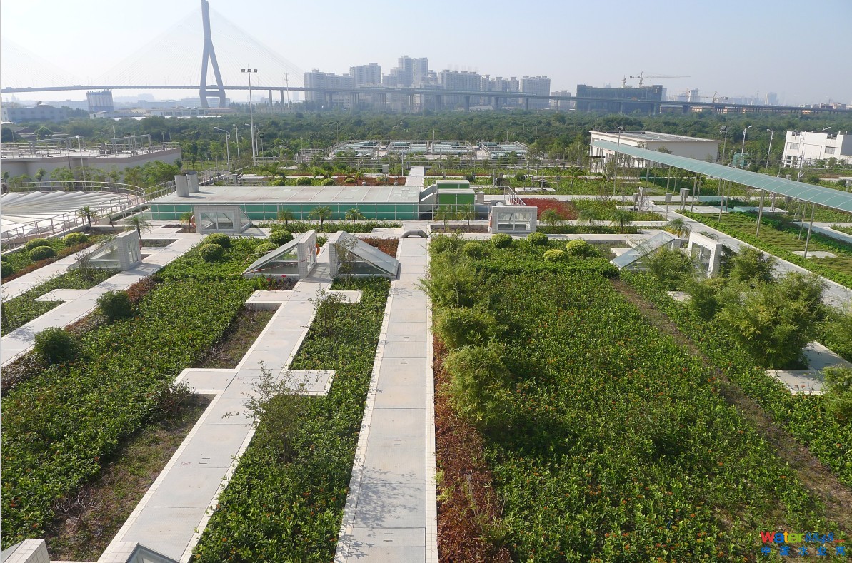 广州市沥滘污水厂二期工程（加盖绿化后的生化池顶）